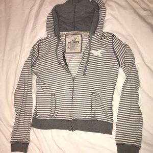 HOLLISTER XL GRAY STRIPED ZIP UP JACKET